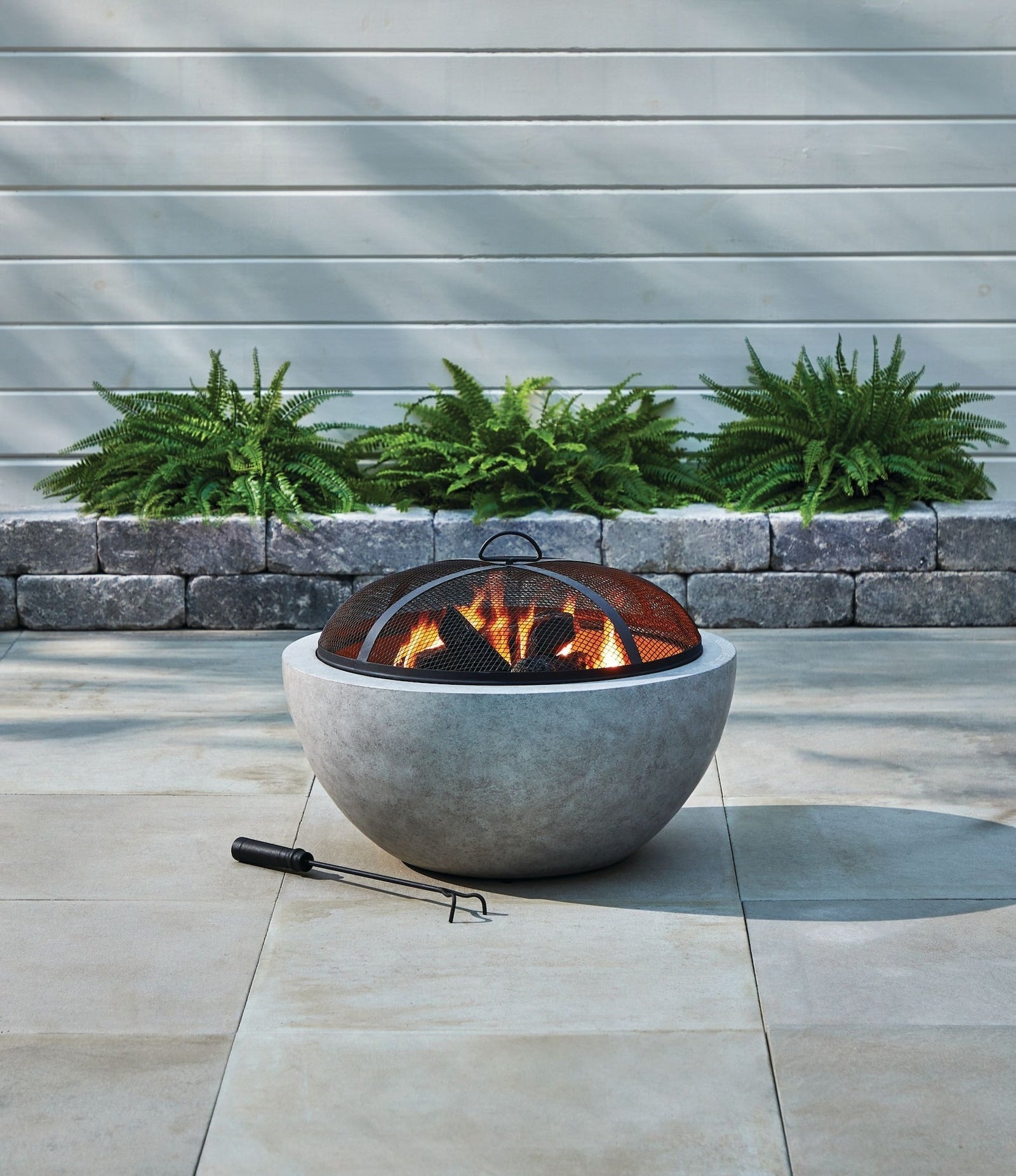 Outdoor Round Steel Wood Burning Firepit with Spark Screen, 24-in F3A7 - product image 3