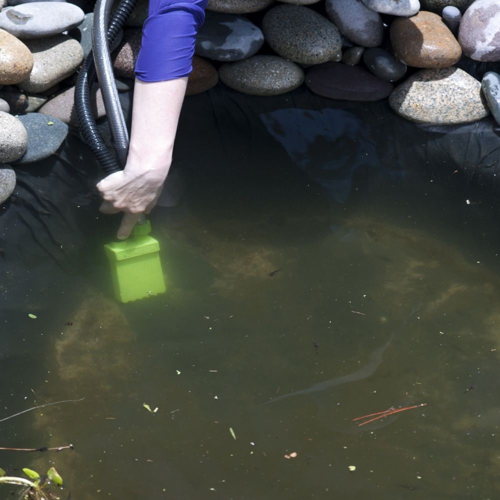Mini Pond Cordless Handheld Pool & Hot Tub Vacuum for Above-Ground & In-Ground Pools K7P7 - product image 4