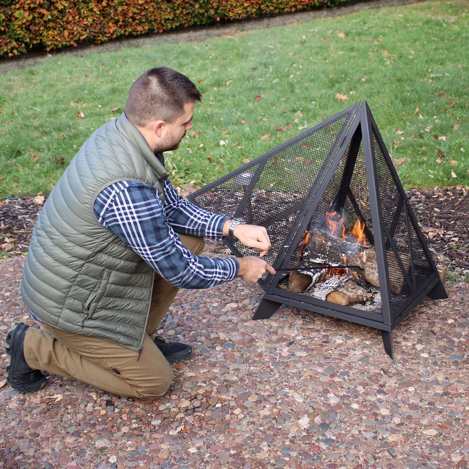 Decor Majestic Pyramid Steel Fire Pit, Black W0B8 - product image 8