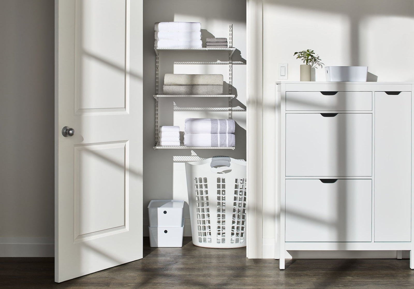 type A Twin Track Wire Shelf, White, 16 x 24-in H3A1 - product image 4