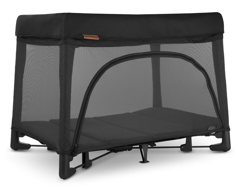 Remi Portable Playard, Jake, Black H9K1