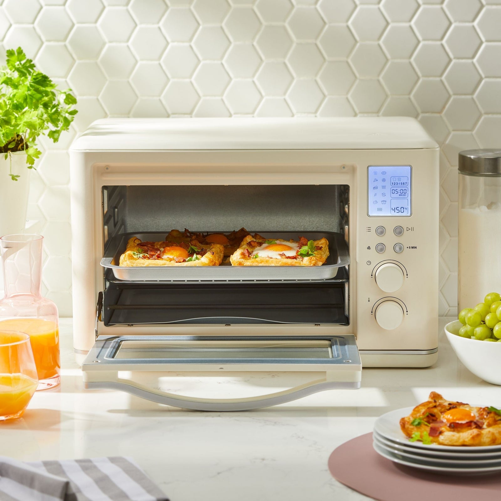 Digital Multi-Functional Air Fryer Toaster Oven with 11 Pre-Set Functions, Shortbread, 6-Slices Z7X0 - product image 8